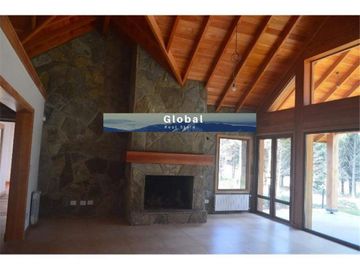 Casa A Estrenar De 4 Dormitorios En Suite, Chapelco Golf & Resort, San Martín De Los Andes Patagonia Argentina