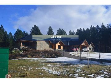 Casa A Estrenar De 4 Dormitorios En Suite, Chapelco Golf & Resort, San Martín De Los Andes Patagonia Argentina