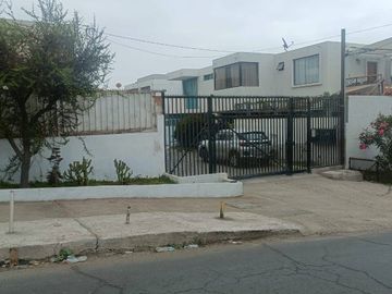 Se ofrece en venta casa en Avelino Contardo Antofagasta