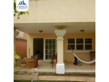 SE VENDE CASA EN VILLAS DEL GOLF, BRISAS DEL GOLF