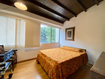 apartamento en venta en poblado aguacatala. Cod V11739