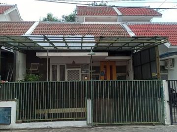Rumah Lebak Indah Town House Row jalan 3 mobil