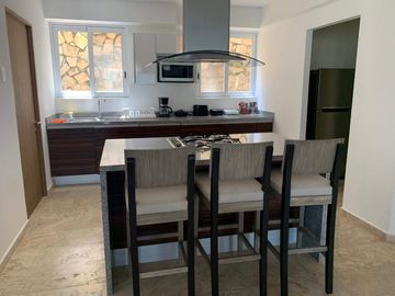 Acapulco Real Diamante hermoso departamento con Alberca y jardin privado