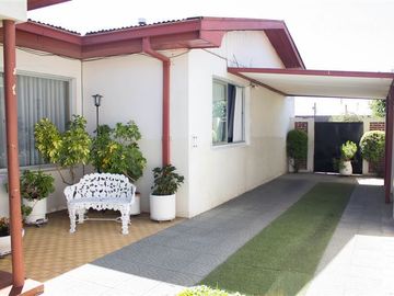 Casa en Venta en Avenida Alemania 396