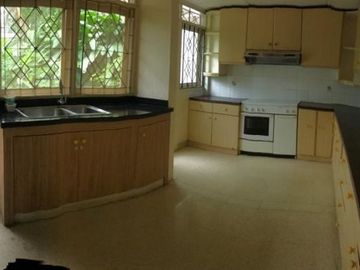 Dijual rumah cantik area cilandak jakarta selatan