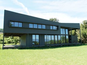 Casa Funcional y Minimalista - Loteo Alihuen Bahía Coique Lago Ranco