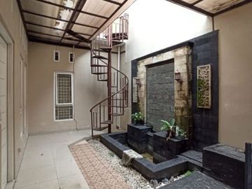 Rumah Mewah Luas Dekat Jogja City Mall
