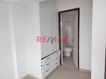 🌟 Tu Nuevo Hogar con la Mejor Vista de la Ciudad 🏡🌆

Descubre este moderno y espacioso departamento de 87 m² en el 7mo piso, ubicado en la exclusiva