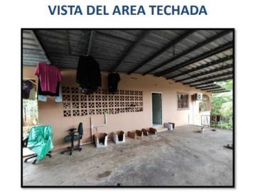 VENDO CASA AMPLIA EN LA CHORRERA GUADALUPE EL NAZARENO 4R