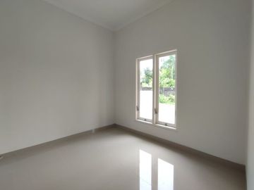 DIJUAL RUMAH SIAP HUNI DI BERBAH HARGA NEGO