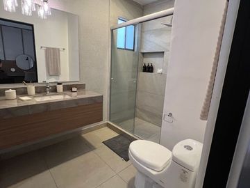 GS VENTA DE CASA D CUMBRES CON ALBERCA
