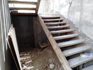 DIJUAL KOST 18 KAMAR DEKAT KAMPUS UMY HARGA NEGO