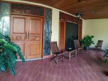 Rumah di Fatmawati, Jakarta Selatan. Asri dan Strategis