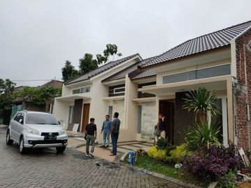 Miliki Hunian Area Kampus Brawijaya Arumba Indah
