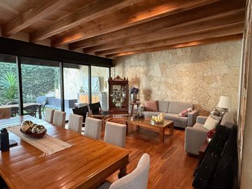 CASA DE LUJO EN EL PEDREGAL