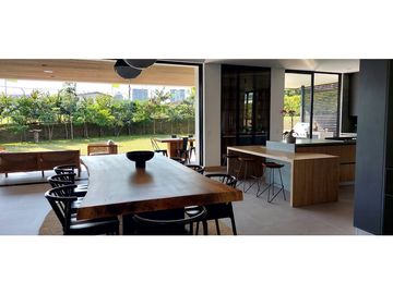 Venta de Casa Avenida Centenario