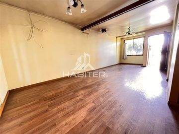 Casa en Venta en A pocos pasos de la intersección de Calle Hochstetter y Avda. Alemania, Mall Portal Temuco, Casino Dreams, Colegio Alemán, cercana a