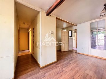 Casa en Venta en A pocos pasos de la intersección de Calle Hochstetter y Avda. Alemania, Mall Portal Temuco, Casino Dreams, Colegio Alemán, cercana a
