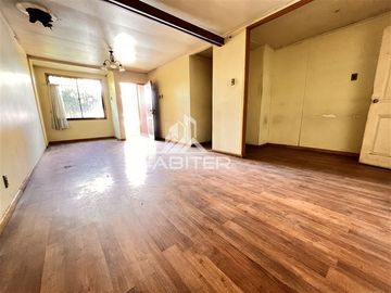 Casa en Venta en A pocos pasos de la intersección de Calle Hochstetter y Avda. Alemania, Mall Portal Temuco, Casino Dreams, Colegio Alemán, cercana a