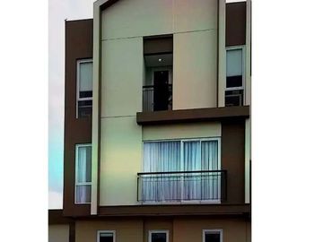 Zena Rumah 3lt 1 Fully Furnished Lokasi Central BSD