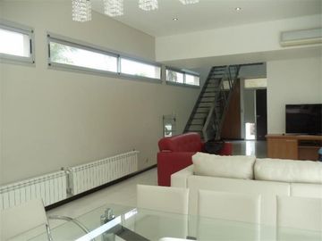 FUNES HILLS CADAQUES IMPORTANTE PROPIEDAD 3 DORMITORIOS CALIDAD Y DISEÑO
