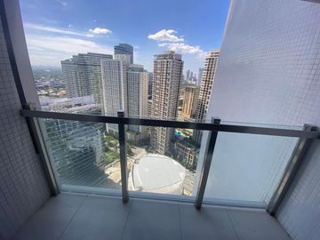 Rush 1BR for Sale in Lincoln Tower Proscenium one bedroom condominium Rockwell Makati condo