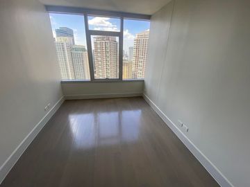 Rush 1BR for Sale in Lincoln Tower Proscenium one bedroom condominium Rockwell Makati condo