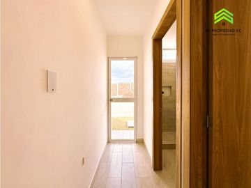 CASAS DE UNA PLANTA FRENTE AL  MAR PUNTA ARRECIFE, VA MANTA JARAMIJO