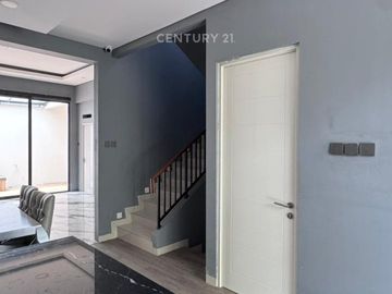 Rumah 2 Lantai Siap Huni Di Cluster Neo Vasana Harapan Indah