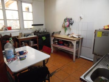 Vendo casa para uso habitacional o comercial en pleno barrio Franklin
