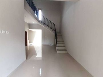 Rumah Baru Dalam Cluster di Jalan Palagan