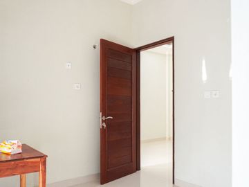 BANTING HARGA! RUMAH MURAH TERBAIK 3 LANTAI DI DEKAT PUSAT WISATA JIMBARAN