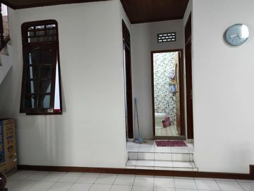Rumah kokoh terawat sudah terawat sudah renovasi harapan Jaya bekasi
