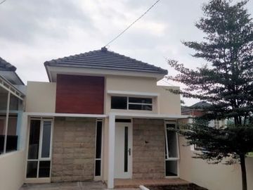 Rumah Dijual Samping SD Wandanpuro Bululawang
