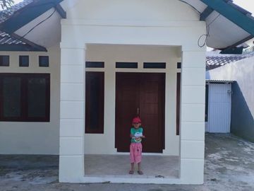 Rumah second minimalis tanah luas 400 jt di mampang depok