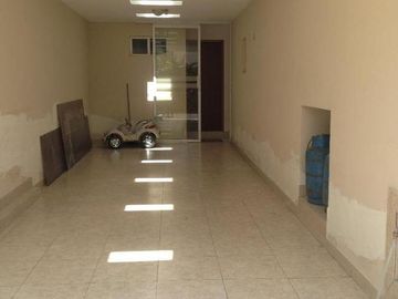Linda casa de venta 3 dormitorios, Conjunto Privado, Nayón