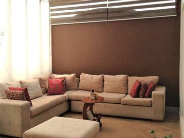 Linda casa de venta 3 dormitorios, Conjunto Privado, Nayón