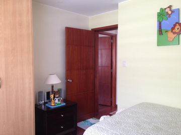 Linda casa de venta 3 dormitorios, Conjunto Privado, Nayón