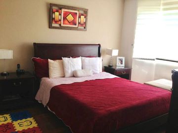 Linda casa de venta 3 dormitorios, Conjunto Privado, Nayón