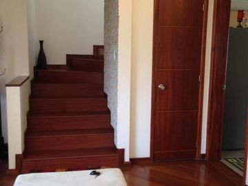 Linda casa de venta 3 dormitorios, Conjunto Privado, Nayón