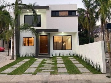 CASA EN VENTA EN CUERNAVACA LOMAS DE LA SELVA!!