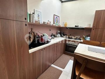 Rumah Modern 3 Lantai di Cluster Provence Suite Bsd