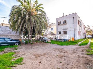 Espectacular  gran casa en sector consolidado.