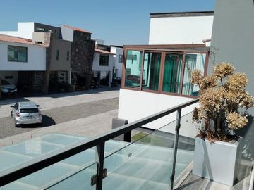 VENTA DE CASA EN RESIDENCIAL TERENITA EN METEPEC