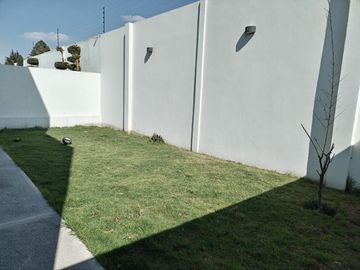 VENTA DE CASA EN RESIDENCIAL TERENITA EN METEPEC