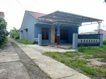 di Klaten Tengah, Rumah Cantik Siap Huni