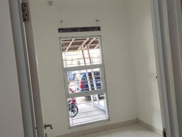 Rumah Ciputat Dekat Mcd Menjangan Siap Huni