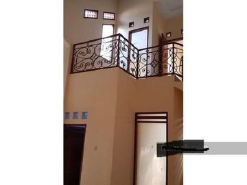 JUAL RUMAH TERAWAT LINGKUNGAN PERUMAHAN ASRI BEBAS BANJIR JATISARI PERMAI