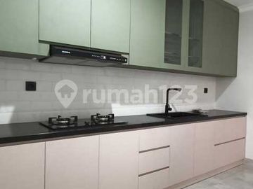 Dijual Rumah Boulevard Puspita Loka BSD Full Renovasi