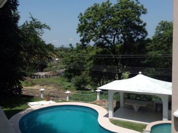 Casa en Venta  Morelos. Club de Golf Santa Fe. Hermosa casa con vista al campo de golf